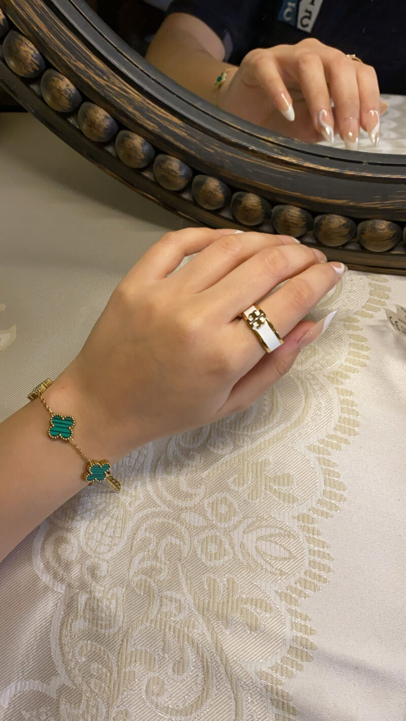 STAINLESS STEEL GREEN CLOVER BRACLET